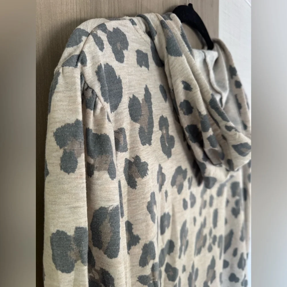 Scoop | Women’s Leopard Print French Terry Hoodie | Size M - Picture 11 of 12
